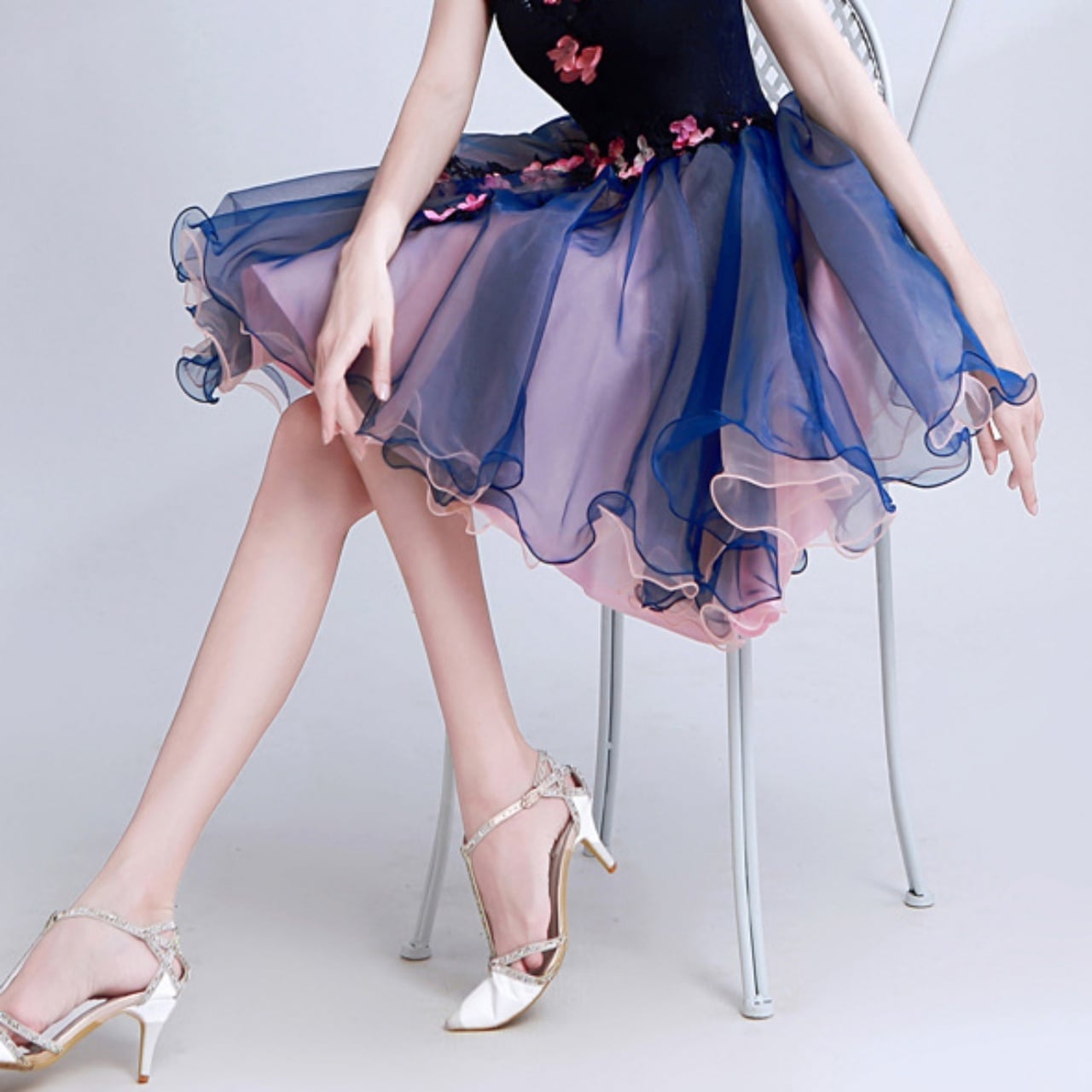 ワンピース ワンピドレス ミニ ミニ丈 袖なし ノースリーブ Vネック デザイン切替 ウエスト切替