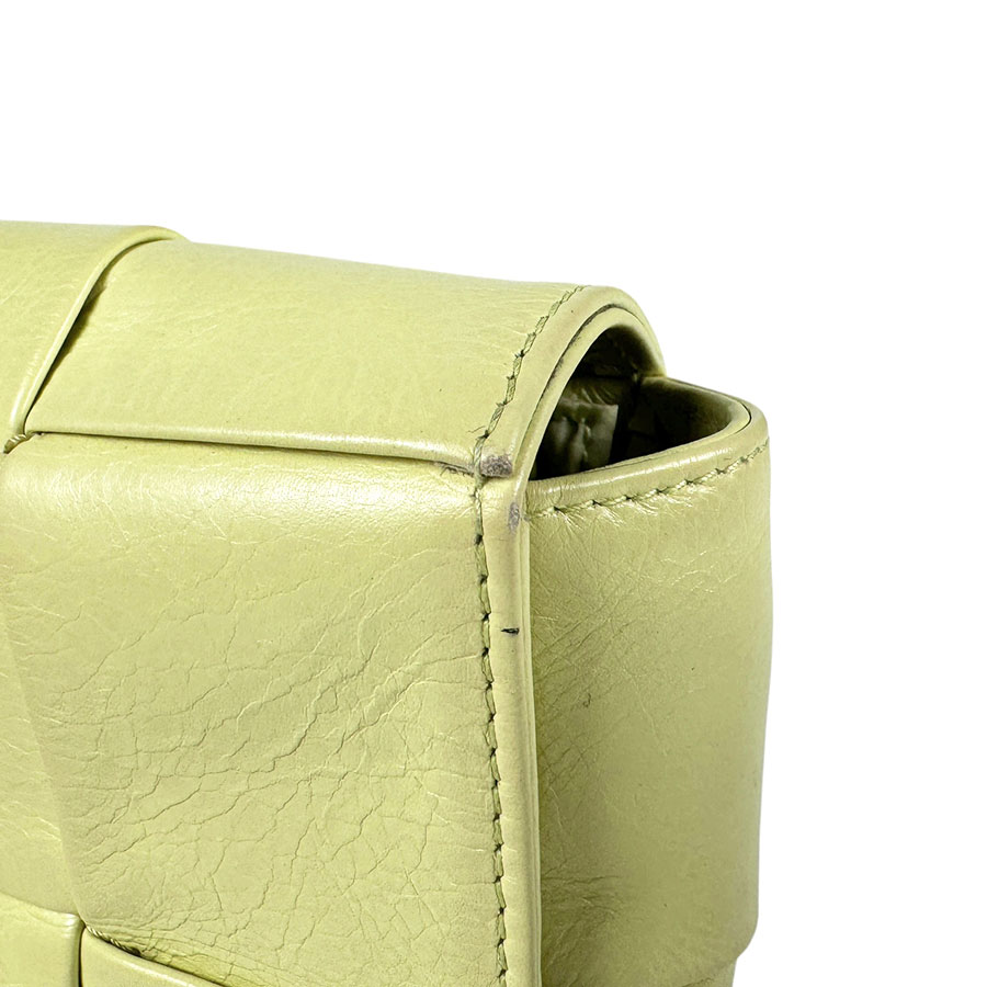 ボッテガヴェネタ BOTTEGAVENETA ボディバッグ カセット レザー ライトライムイエロー ユニセックス z3352 ボッテガヴェネタ BOTTEGAVENETA ボディバッグ カセット レザー ライトライムイエロー ユニセックス z3352