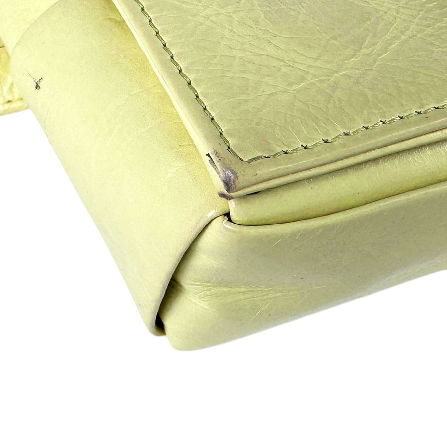 ボッテガヴェネタ BOTTEGAVENETA ボディバッグ カセット レザー ライトライムイエロー ユニセックス z3352 ボッテガヴェネタ BOTTEGAVENETA ボディバッグ カセット レザー ライトライムイエロー ユニセックス z3352