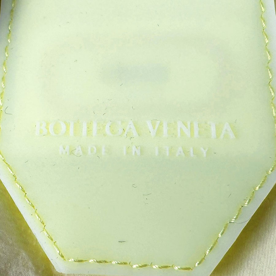 ボッテガヴェネタ BOTTEGAVENETA ボディバッグ カセット レザー ライトライムイエロー ユニセックス z3352 ボッテガヴェネタ BOTTEGAVENETA ボディバッグ カセット レザー ライトライムイエロー ユニセックス z3352