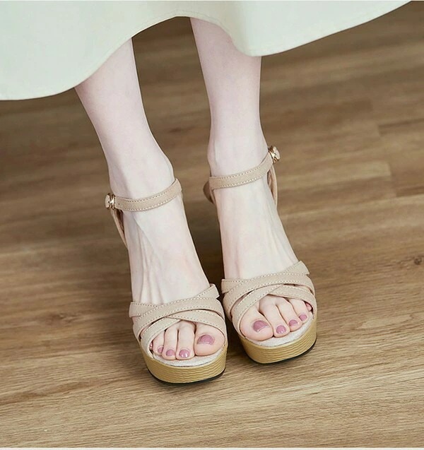 驚きの安さサンダル レディース ウェッジソール 厚底サンダル ベルト ストラップ 大きいサイズ ハイヒール ストーム ヒール8.5cm 夏 着心地よい 小さいサイズ 靴 女性 大人 ブラック ベージュ 驚きの安さサンダル レディース ウェッジソール 厚底サンダル ベルト ストラップ 大きいサイズ ハイヒール ストーム ヒール8.5cm 夏 着心地よい 小さいサイズ 靴 女性 大人 ブラック ベージュ