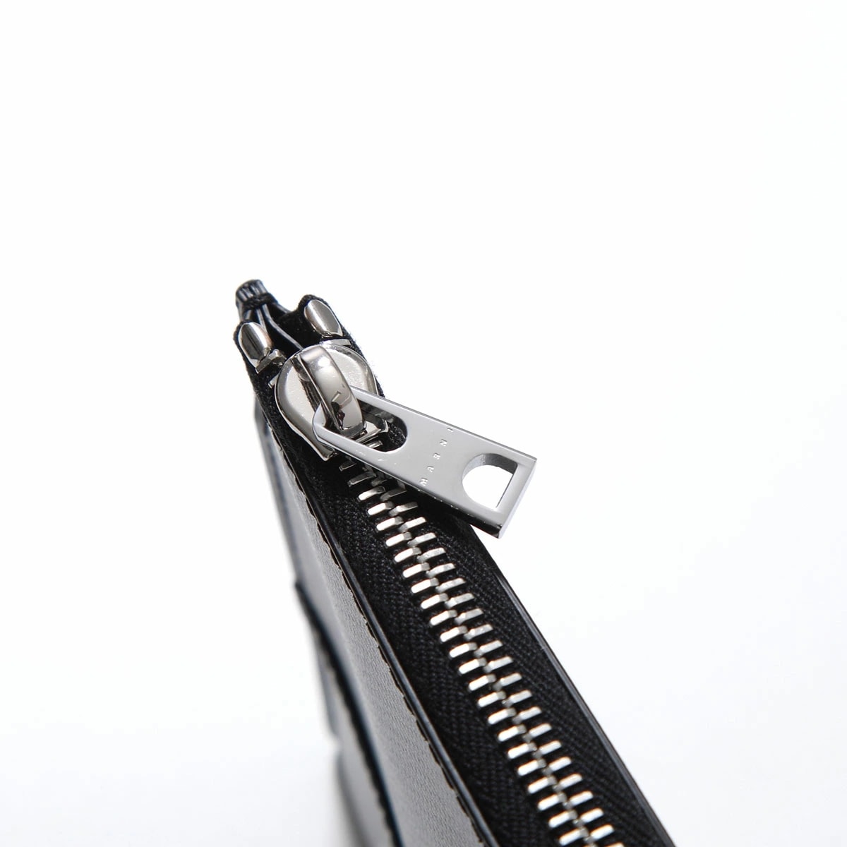 MARNI マルニ コインケース PFMI0075A0 P5769 レディース ミニ財布 カードケース L字ファスナー アラウンド ジップ ロゴ カラー2色