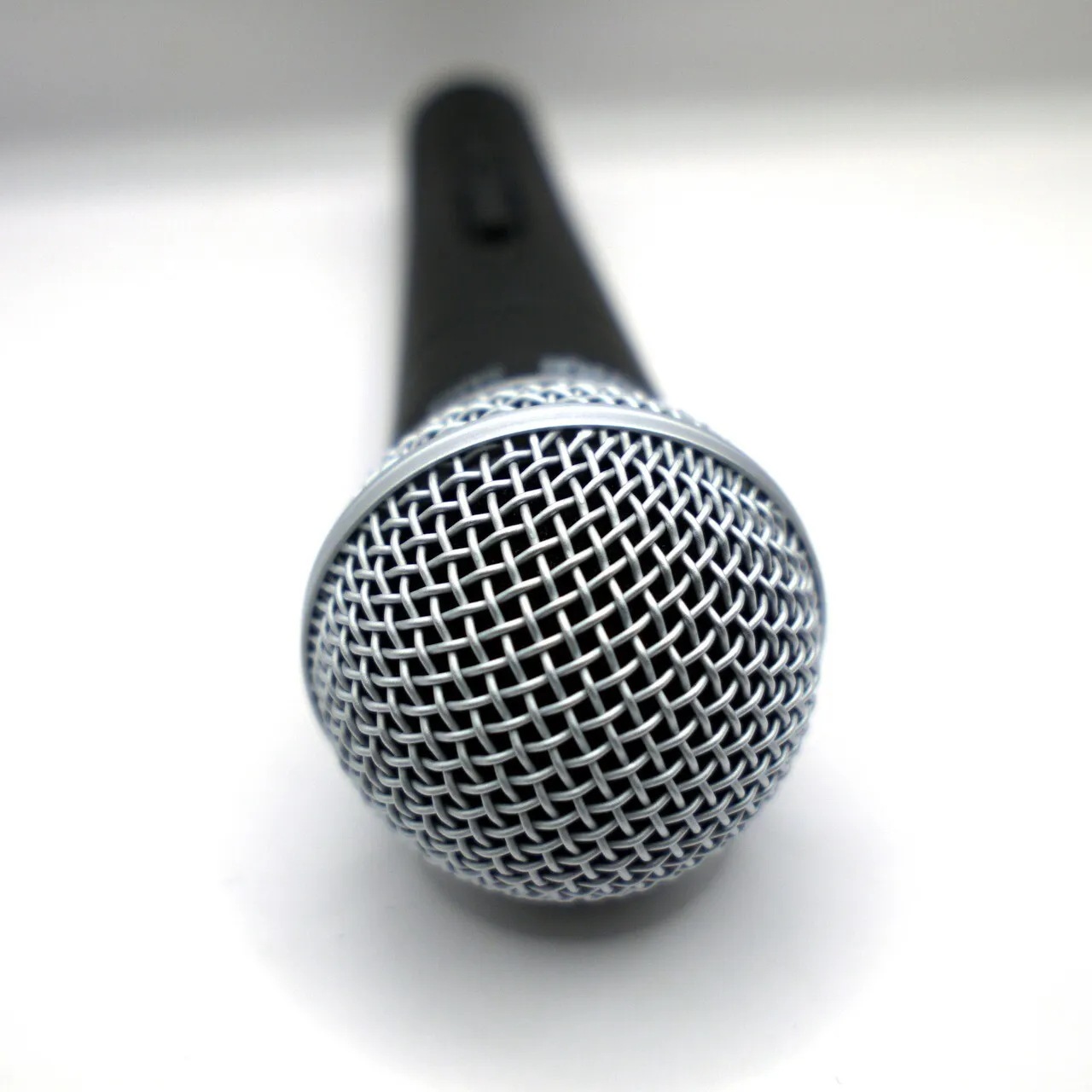 SHURE シュア SM58-SE ボーカル用ダイナミックマイク(スイッチあり) SHURE シュア SM58-SE ボーカル用ダイナミックマイク(スイッチあり)