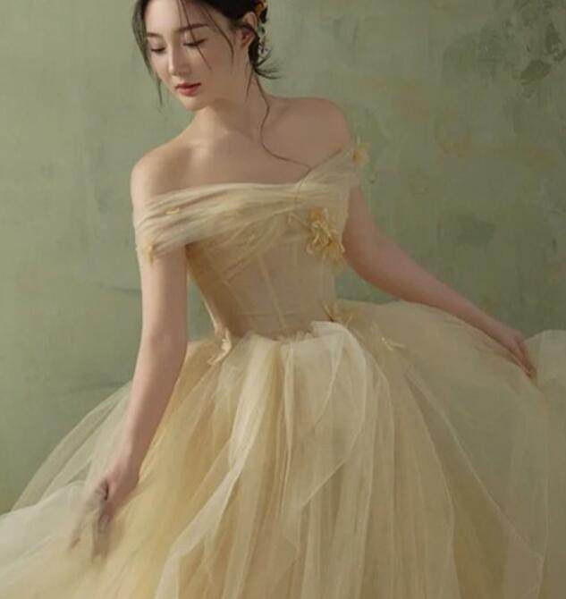 ウェディングドレス フォトウェディング撮影 可愛い 結婚式ドレス きれいめ カラードレス 花嫁ドレス 前撮りドレス 後撮り 旅行 高級感 ロング ワンピース パーティードレス お姫様 成人式ドレス コ