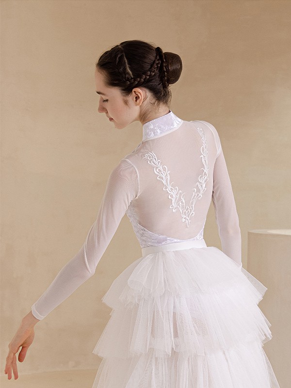 再入荷品バレエ レオタード 大人 長袖 美ライン vネット シンプル 韓国風 大人用 衣装 無地 バレエ用品 ballet用品 練習着 演出用 可愛い かわいい 春 夏 秋 お洒落 ダンス服 新体操 再入荷品バレエ レオタード 大人 長袖 美ライン vネット シンプル 韓国風 大人用 衣装 無地 バレエ用品 ballet用品 練習着 演出用 可愛い かわいい 春 夏 秋 お洒落 ダンス服 新体操