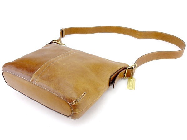 コーチ COACH ショルダーバッグ 斜めがけショルダー メンズ可 ブラウン レザー 人気 セール 【中古】 T586 . コーチ COACH ショルダーバッグ 斜めがけショルダー メンズ可 ブラウン レザー 人気 セール 【中古】 T586 .