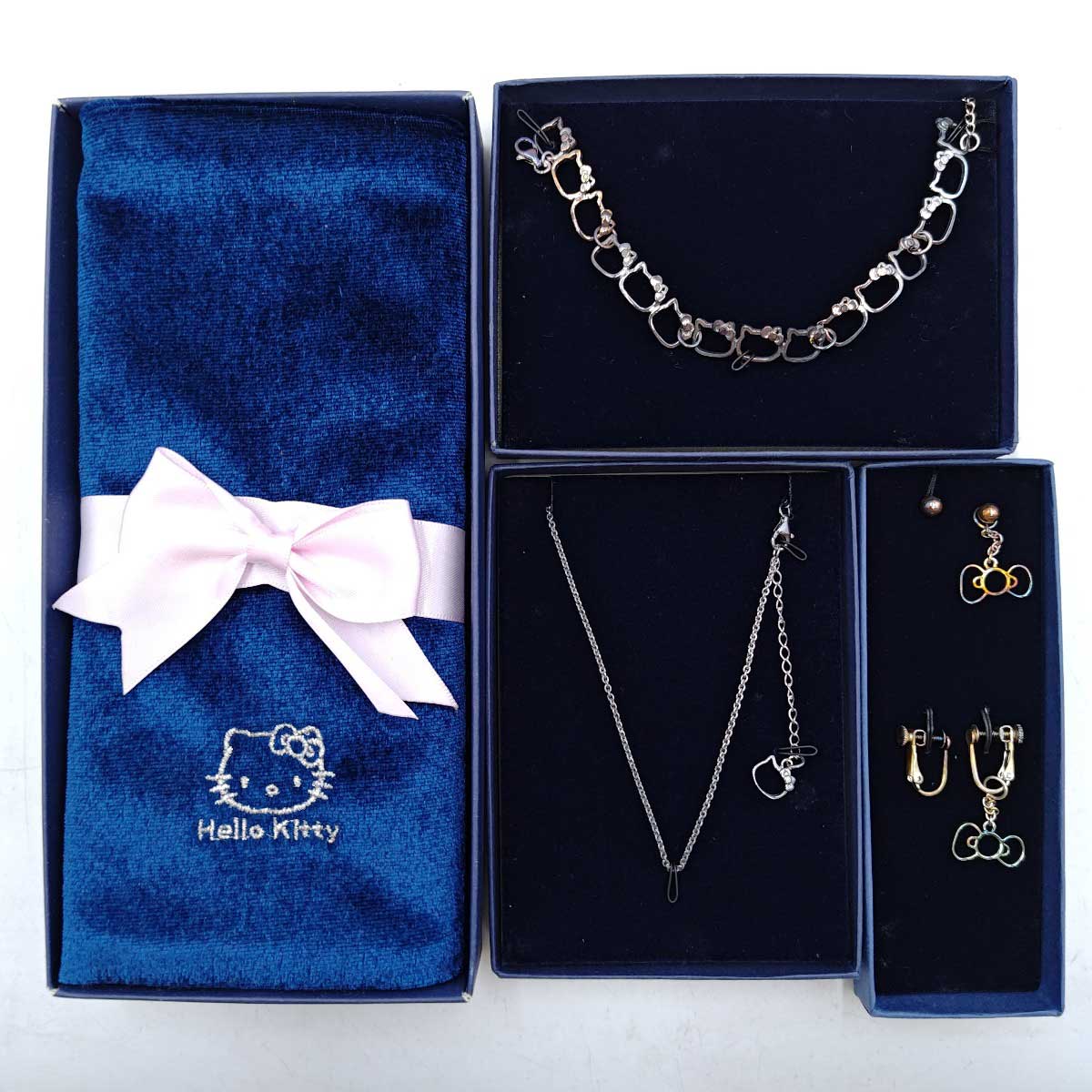 【中古・未使用品】[79点セット] ハローキティ ディアゴスティーニ 925 シルバー コレクション アクセサリー チャーム