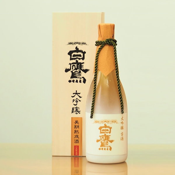 手取川　大吟醸 古古酒 1800ml 豪華木箱入り 【大特価品】 手取川大吟醸 古古酒 1800ml 豪華木箱入り 【大特価品】