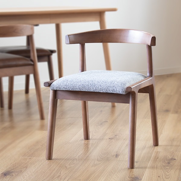 お掃除ロボット対応 ダイニングチェア 2脚セット 座面高43cm レザー調 木製 天然木 ファブリック ダイニング チェア 2脚 セット ひじ掛け 椅子 イス 低め 食卓椅子 リビングチェア お掃除ロボット対応 ダイニングチェア 2脚セット 座面高43cm レザー調 木製 天然木 ファブリック ダイニング チェア 2脚 セット ひじ掛け 椅子 イス 低め 食卓椅子 リビングチェア