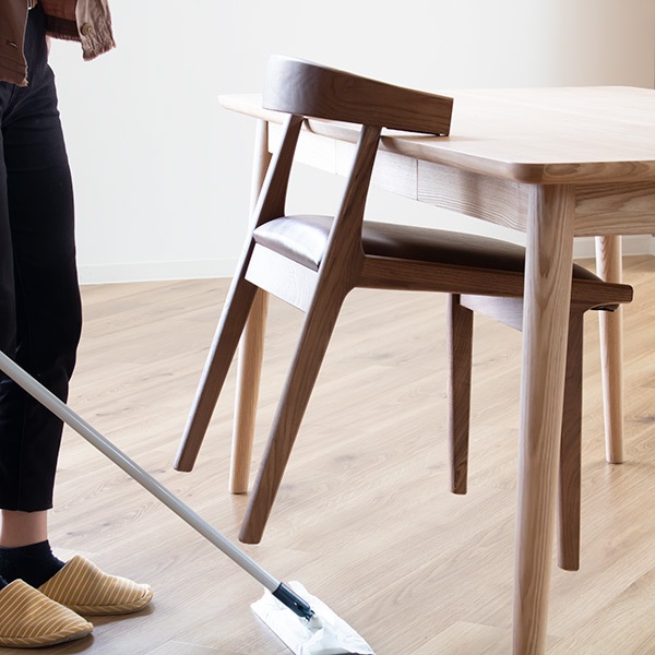 お掃除ロボット対応 ダイニングチェア 2脚セット 座面高43cm レザー調 木製 天然木 ファブリック ダイニング チェア 2脚 セット ひじ掛け 椅子 イス 低め 食卓椅子 リビングチェア お掃除ロボット対応 ダイニングチェア 2脚セット 座面高43cm レザー調 木製 天然木 ファブリック ダイニング チェア 2脚 セット ひじ掛け 椅子 イス 低め 食卓椅子 リビングチェア