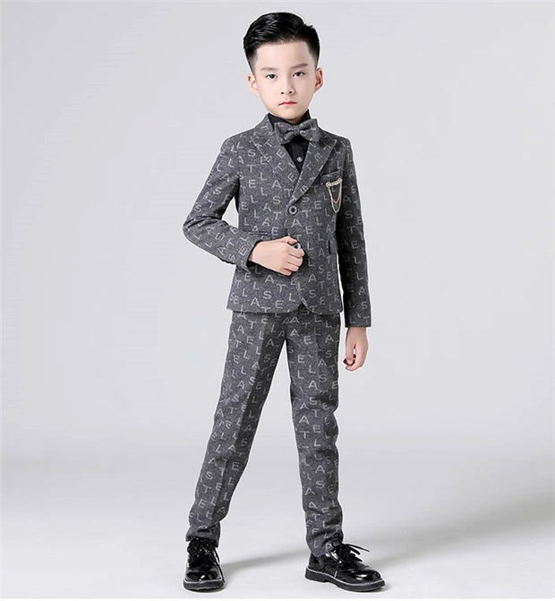予約受付中花柄 子供スーツ 3点セット フォーマルウエア 男の子 スーツ グレー ピアノ演奏会 発表会 入学式 入園式 フォーマル スーツ キッズ こどもスーツ 子供服フォーマルスーツ キッズスーツ 予約受付中花柄 子供スーツ 3点セット フォーマルウエア 男の子 スーツ グレー ピアノ演奏会 発表会 入学式 入園式 フォーマル スーツ キッズ こどもスーツ 子供服フォーマルスーツ キッズスーツ
