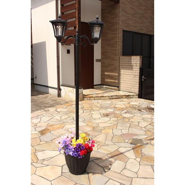 街灯 ソーラー式 外灯 LED ソーラーライト 屋外 庭 おしゃれな レトロな ガーデンライト アンティーク 街灯 ソーラー式 外灯 LED ソーラーライト 屋外 庭 おしゃれな レトロな ガーデンライト アンティーク