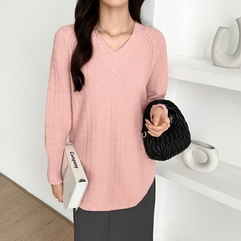 10/30！クーポンで3,730円 ニット セーター vネック レディース ロング 長袖 トップス ラウンドヘム サイドスリット バルーンシルエット ボリューム袖 大きいサイズ オーバーサイズ 体型カ