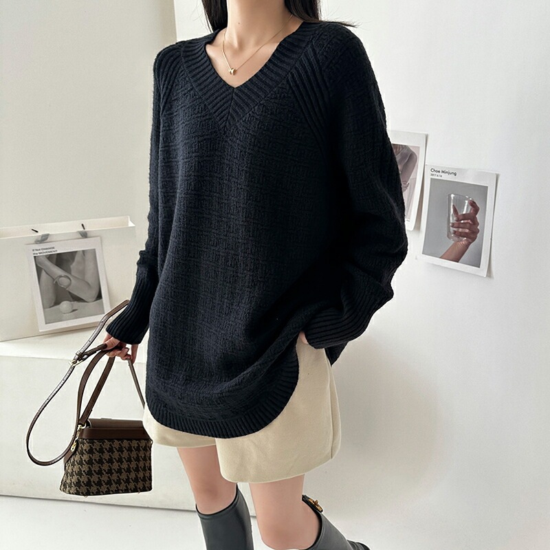 10/30！クーポンで3,730円 ニット セーター vネック レディース ロング 長袖 トップス ラウンドヘム サイドスリット バルーンシルエット ボリューム袖 大きいサイズ オーバーサイズ 体型カ