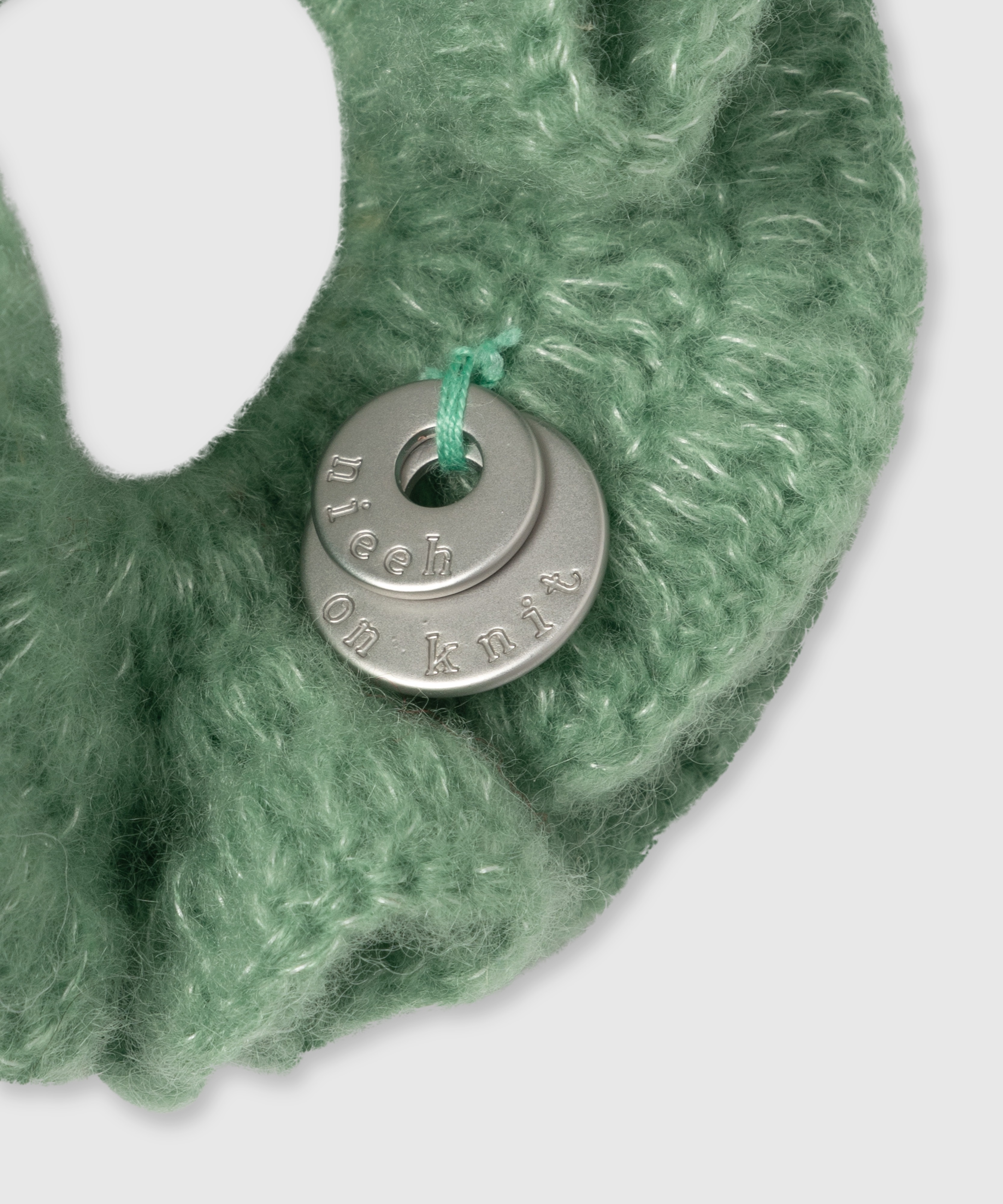NIEEH 24SS CASHMERE BOUQUET SCRUNCHIE NIEEH 24SS CASHMERE BOUQUET SCRUNCHIE