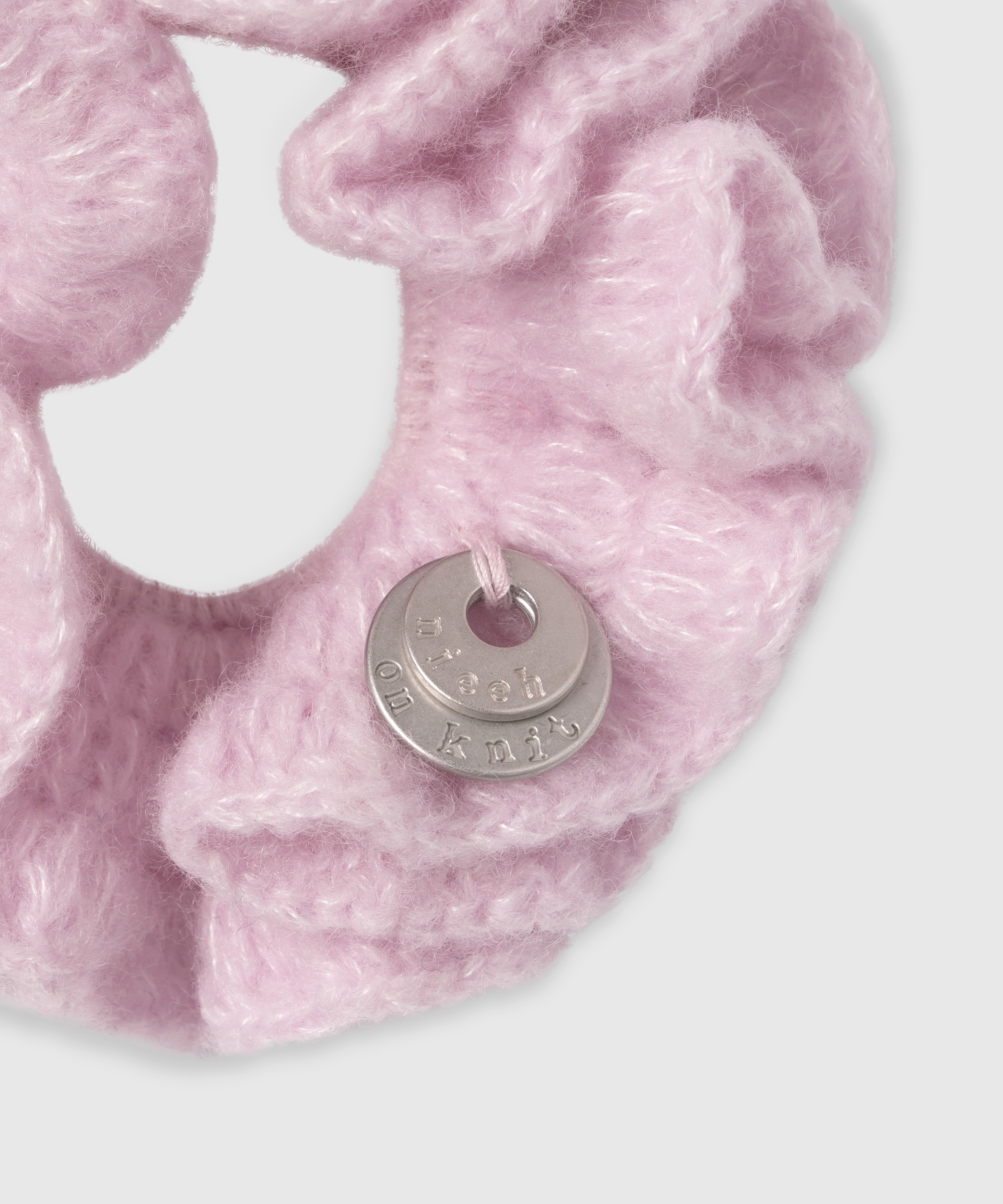 NIEEH 24SS CASHMERE BOUQUET SCRUNCHIE NIEEH 24SS CASHMERE BOUQUET SCRUNCHIE