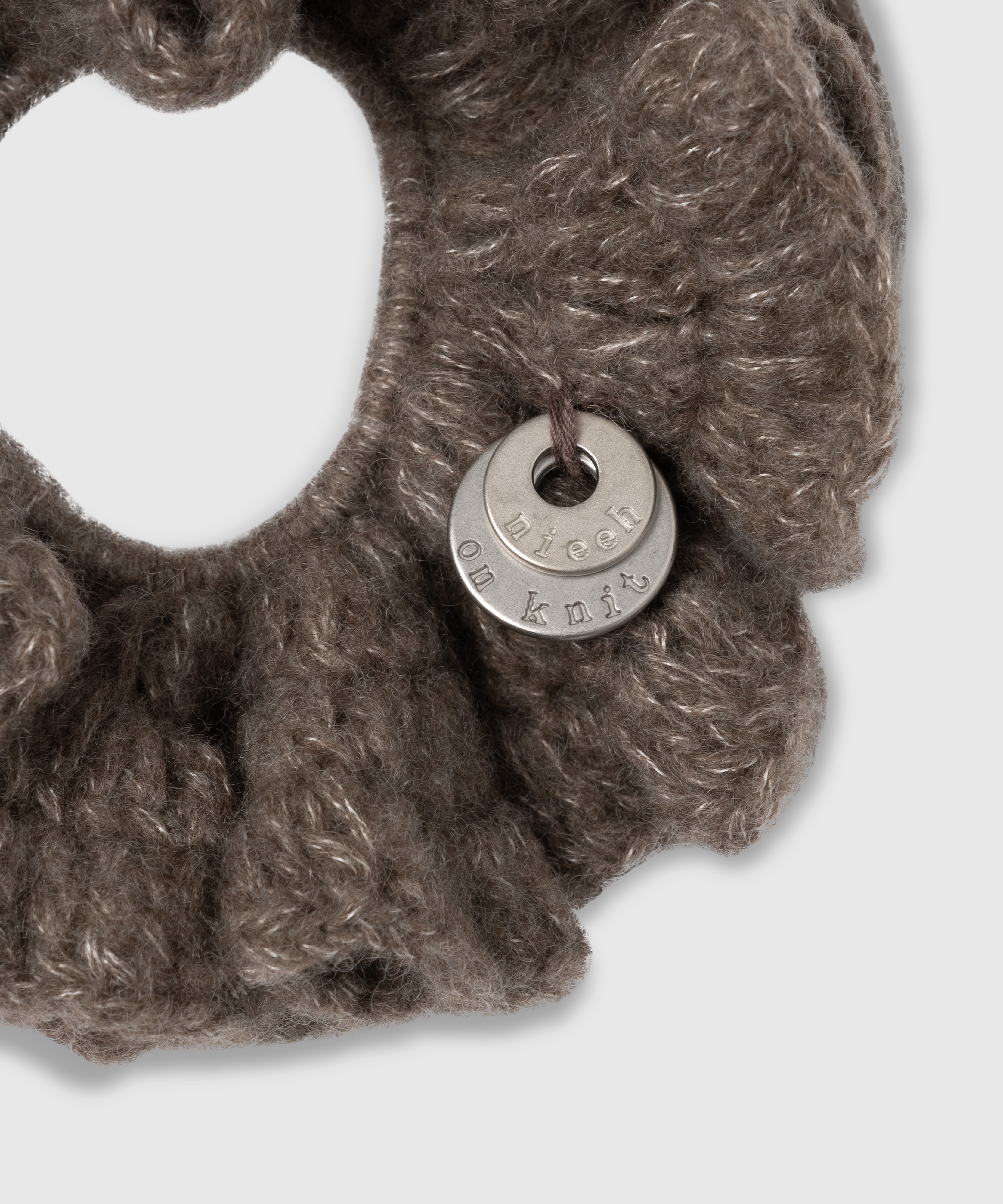 NIEEH 24SS CASHMERE BOUQUET SCRUNCHIE NIEEH 24SS CASHMERE BOUQUET SCRUNCHIE