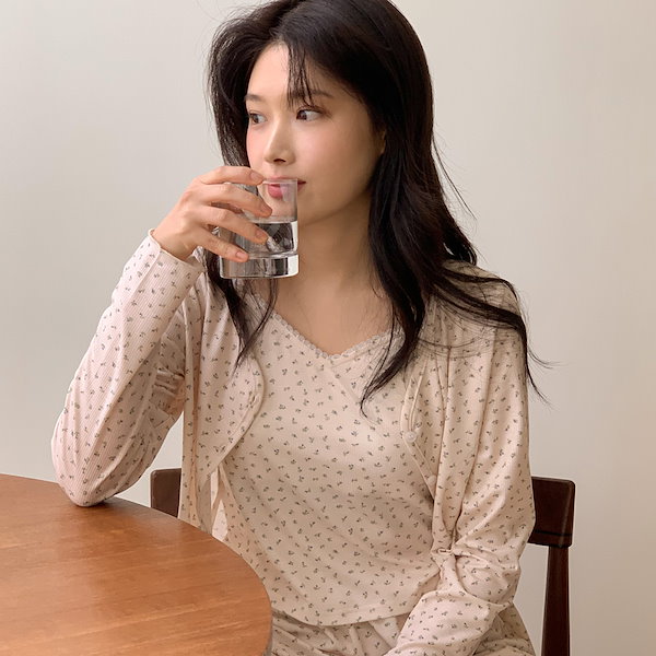 韓国かわいい【Juuneedu】コゼット フラワー 長袖パジャマ 韓国かわいい【Juuneedu】コゼット フラワー 長袖パジャマ