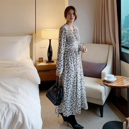 【取寄:納期2週間】ロングワンピース レディース ワンピース 長袖 シフォンワンピース ロング丈 Vネック カジュアル きれいめ お出掛け おしゃれ 総柄 春秋 Aライン ハイウエスト 花柄 フラワー 【取寄:納期2週間】ロングワンピース レディース ワンピース 長袖 シフォンワンピース ロング丈 Vネック カジュアル きれいめ お出掛け おしゃれ 総柄 春秋 Aライン ハイウエスト 花柄 フラワー