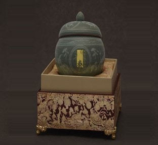 Kyungokgo made from organic wild ginseng Kyungokgo made from organic wild ginseng