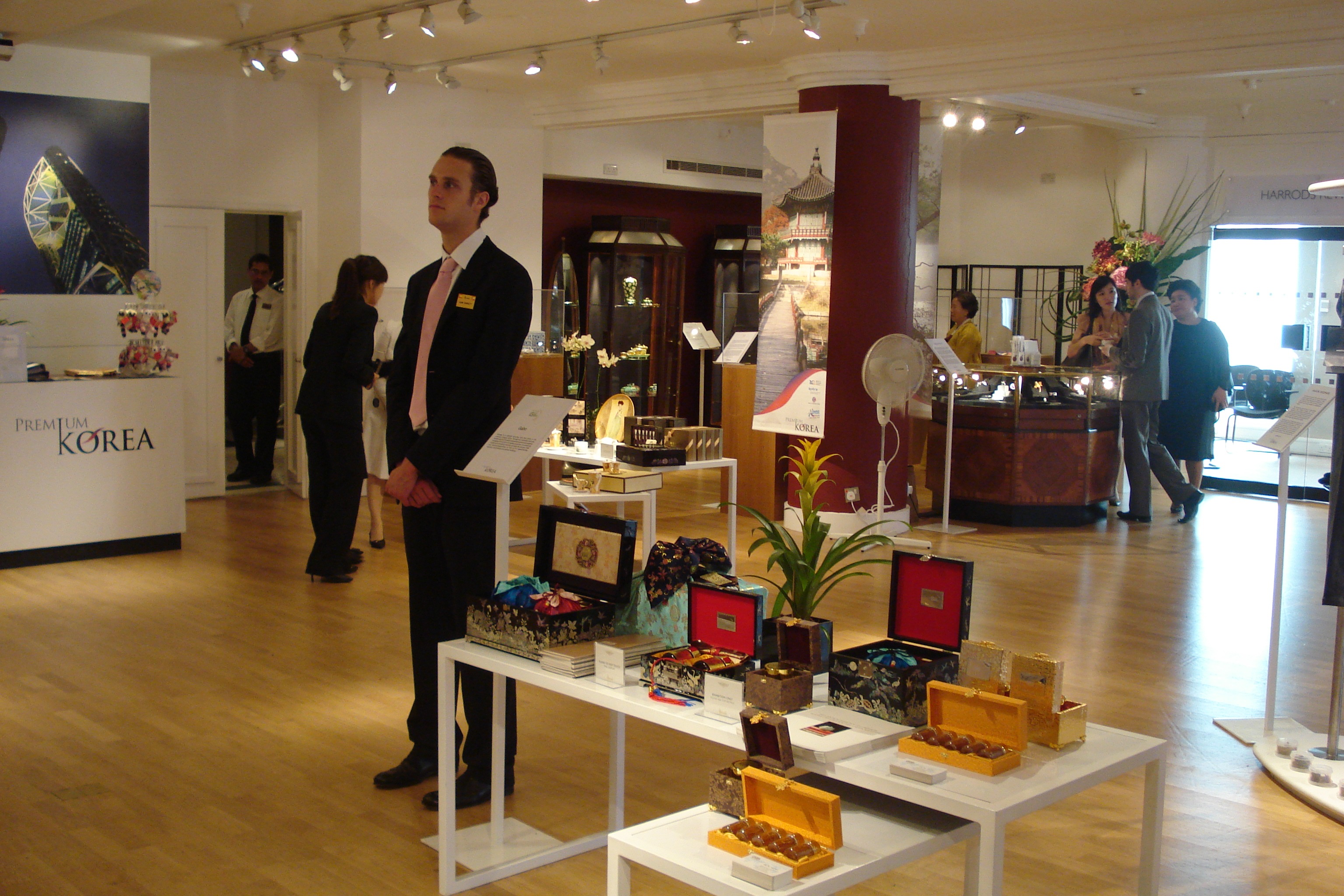 Kyungokgo made from organic wild ginseng Kyungokgo made from organic wild ginseng