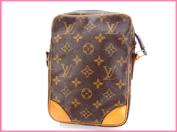 ルイヴィトン Louis Vuitton ショルダーバッグ /斜めがけショルダー /メンズ可 /ダヌーブ モノグラム M45266 ブラウン モノグラムキャンバス (あす楽対応)(激安・即納)【中古】 ルイヴィトン Louis Vuitton ショルダーバッグ /斜めがけショルダー /メンズ可 /ダヌーブ モノグラム M45266 ブラウン モノグラムキャンバス (あす楽対応)(激安・即納)【中古】