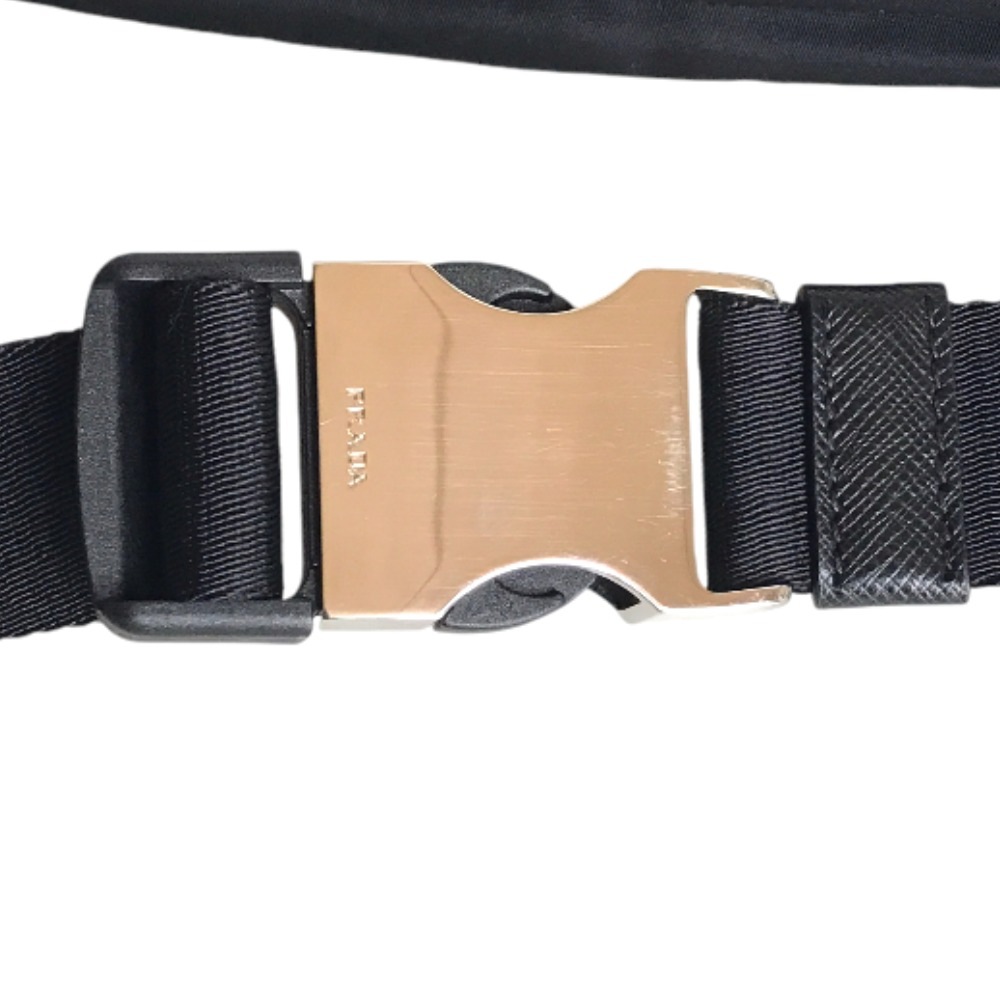 鑑定済 1BL010 ボディバッグ ナイロン ブラック レディース斜め掛け 黒 中古 鑑定済 1BL010 ボディバッグ ナイロン ブラック レディース斜め掛け 黒 中古