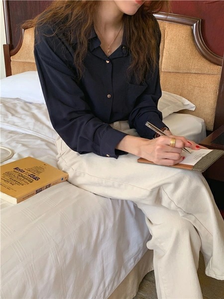 ブラウス シャツ 韓国 ファッション レディース 秋 冬 カジュアル コーデ シンプル 定番 セレカジ 20代 30代 40代 2025 ドレープ オーバーサイズ シャツ ブラウス