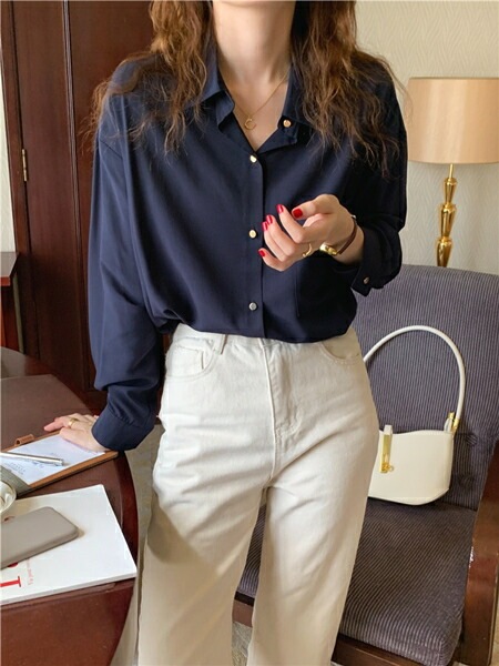 ブラウス シャツ 韓国 ファッション レディース 秋 冬 カジュアル コーデ シンプル 定番 セレカジ 20代 30代 40代 2025 ドレープ オーバーサイズ シャツ ブラウス