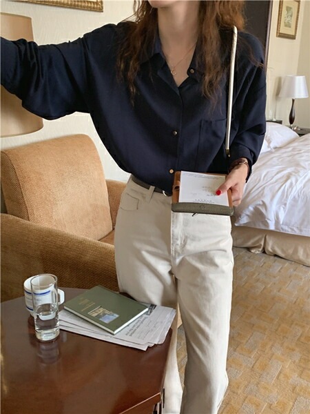 ブラウス シャツ 韓国 ファッション レディース 秋 冬 カジュアル コーデ シンプル 定番 セレカジ 20代 30代 40代 2025 ドレープ オーバーサイズ シャツ ブラウス