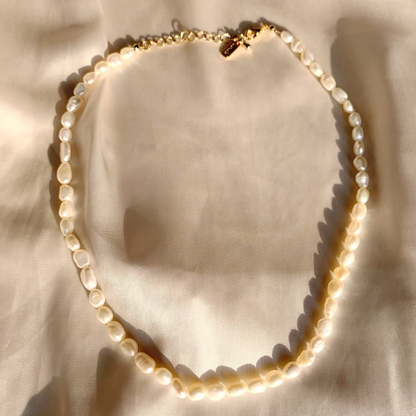 【justLoveR.】Sienna Pearl Necklace▲BTS着用 Qoo10] justLoveR. [BTS Vテテ着用]Sienna Pe : 腕時計