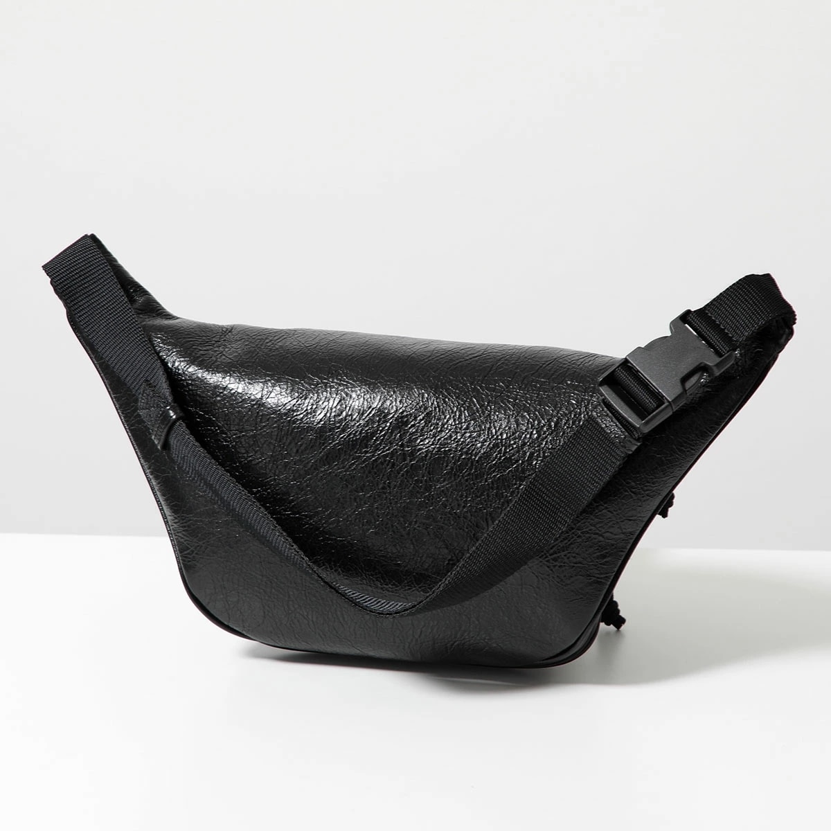 BALENCIAGA バレンシアガ ボディバッグ 529550 1VG87 EXPLORER BELTPACK メンズ レザー ウエストポーチ ロゴ 鞄 1000/BLACK BALENCIAGA バレンシアガ ボディバッグ 529550 1VG87 EXPLORER BELTPACK メンズ レザー ウエストポーチ ロゴ 鞄 1000/BLACK