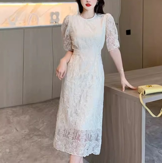 レディース ドレス ワンピース パーティー 膝下 ミモレ 半袖 パフスリーブ ラウンドネック Aライン レース ウエストマーク ファスナー バックスリット 可愛い きれいめ 大人可愛い 上品 おしゃれ レディース ドレス ワンピース パーティー 膝下 ミモレ 半袖 パフスリーブ ラウンドネック Aライン レース ウエストマーク ファスナー バックスリット 可愛い きれいめ 大人可愛い 上品 おしゃれ