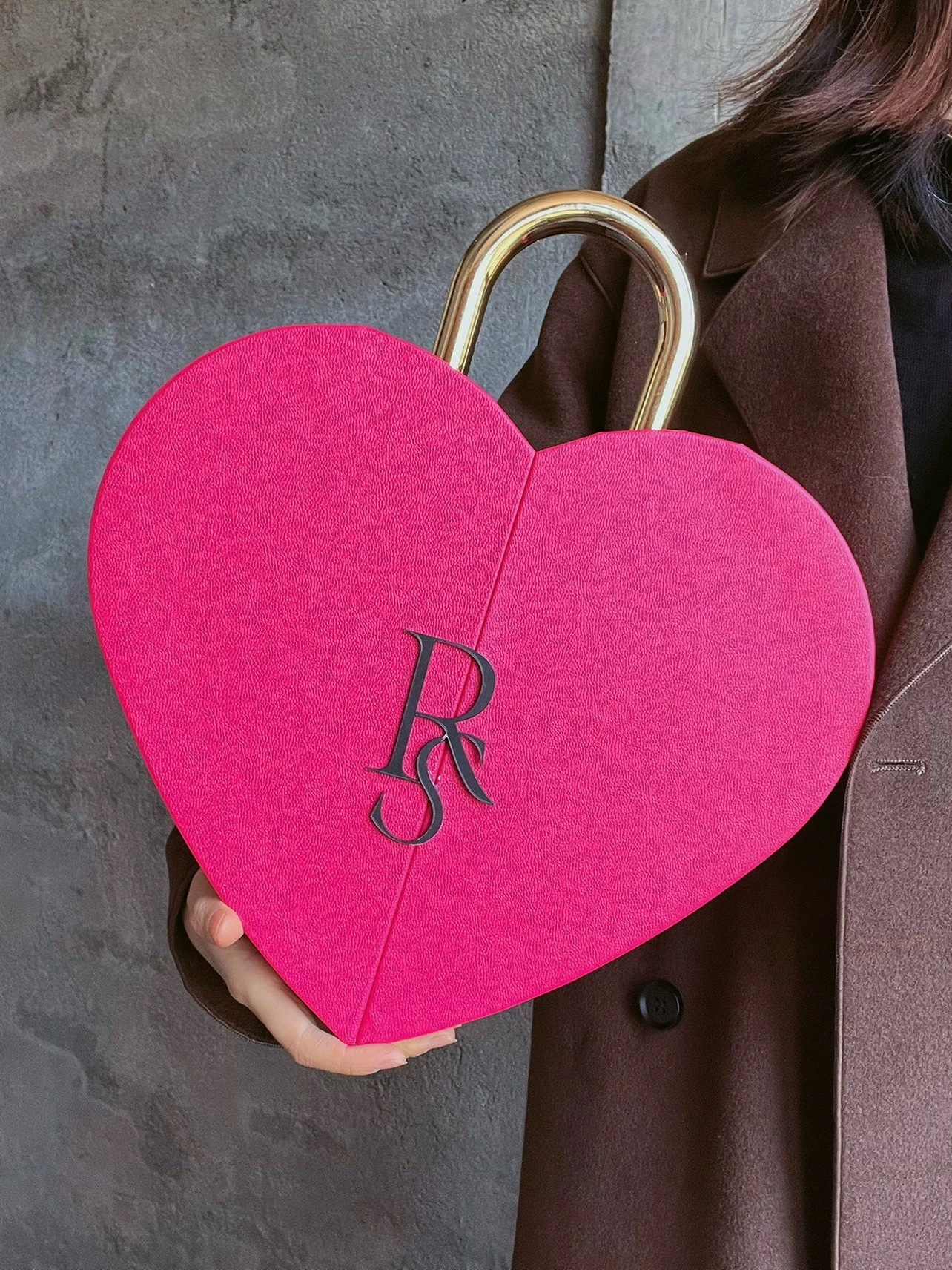 お安く提供ハート型バラ花束 45本/30本 ソープフラワー バラ花束 造花 フラワー 枯れない花 ローズ花束 女性 彼女 プレゼント人気 誕生祝 記念日 バレンタイン 結婚祝い 卒業 約33*30*1 お安く提供ハート型バラ花束 45本/30本 ソープフラワー バラ花束 造花 フラワー 枯れない花 ローズ花束 女性 彼女 プレゼント人気 誕生祝 記念日 バレンタイン 結婚祝い 卒業 約33*30*1