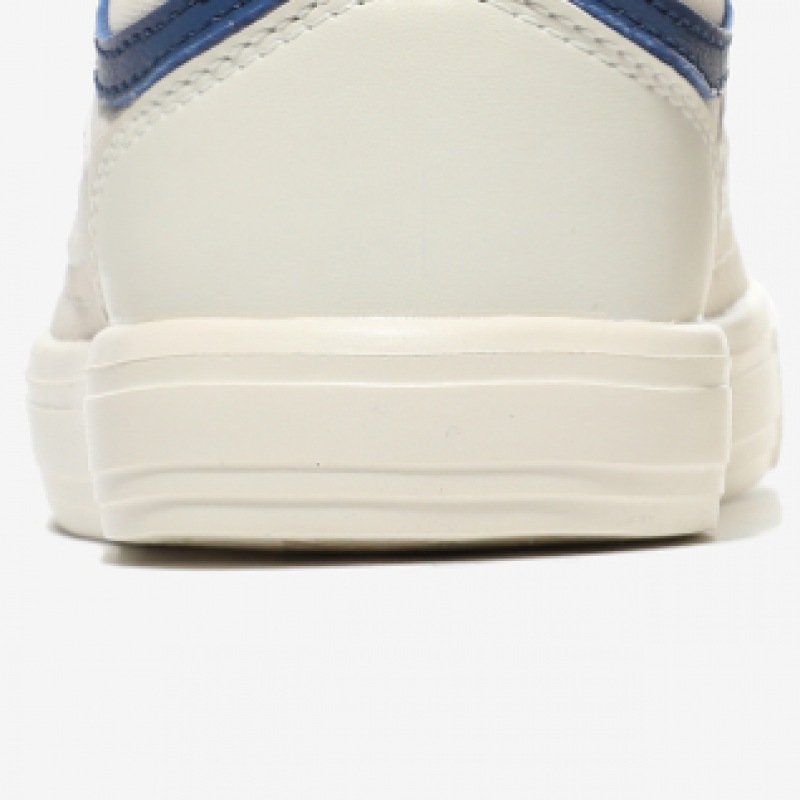 [FILA KIDS] キッズクラシックボーダーアクアサンダル (3XM01802E_100) Q0Z3XM01802E100