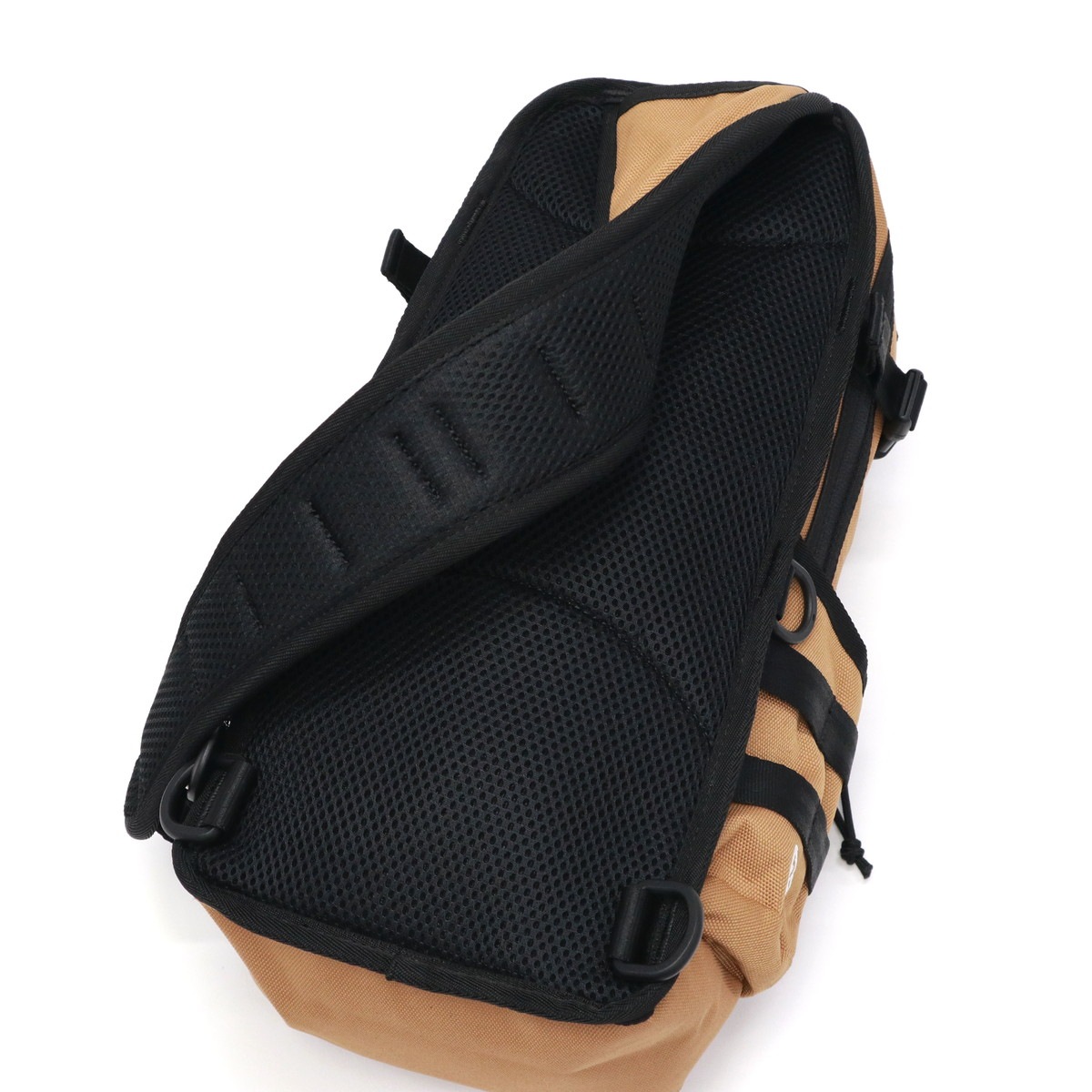 正規取扱店 メンズ レディース ブランド 大きめ 軽量 軽い 海外旅行 キャンプ 縦型 斜めがけバッグ ワンショルダー カジュアル アウトドア スポーツ A5 スリングボディバッグ 12L