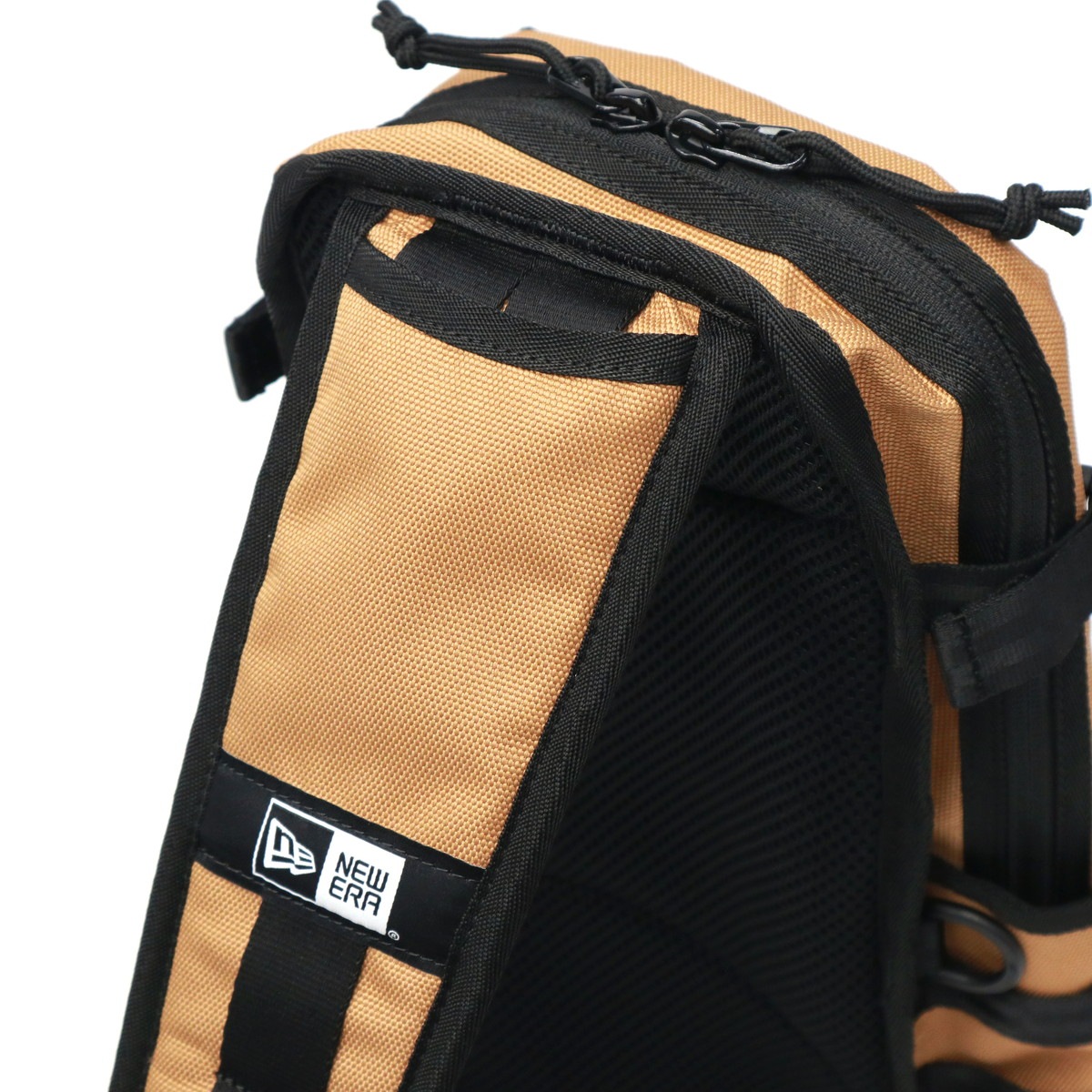 正規取扱店 メンズ レディース ブランド 大きめ 軽量 軽い 海外旅行 キャンプ 縦型 斜めがけバッグ ワンショルダー カジュアル アウトドア スポーツ A5 スリングボディバッグ 12L