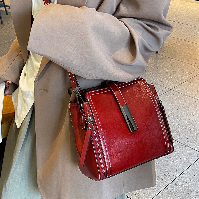 B195 本革 韓国 トートバッグ ショルダーバッグ 斜めがけバッグ レディース 大容量 2way ショルダーバッグ 通勤 バッグ バック カバン 旅行バッグ 斜め掛け かばん ハンドバッグ