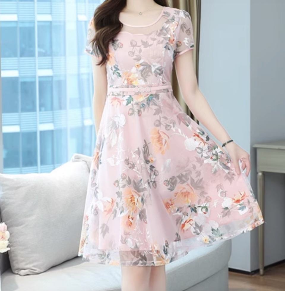 ワンピース フレアワンピース ショート丈 かわいい 大人可愛い きれいめ シンプル カジュアル 大人 上品 おしゃれ お洒落 大人女子 こなれ感 個性的 主役級 存在感 美容師