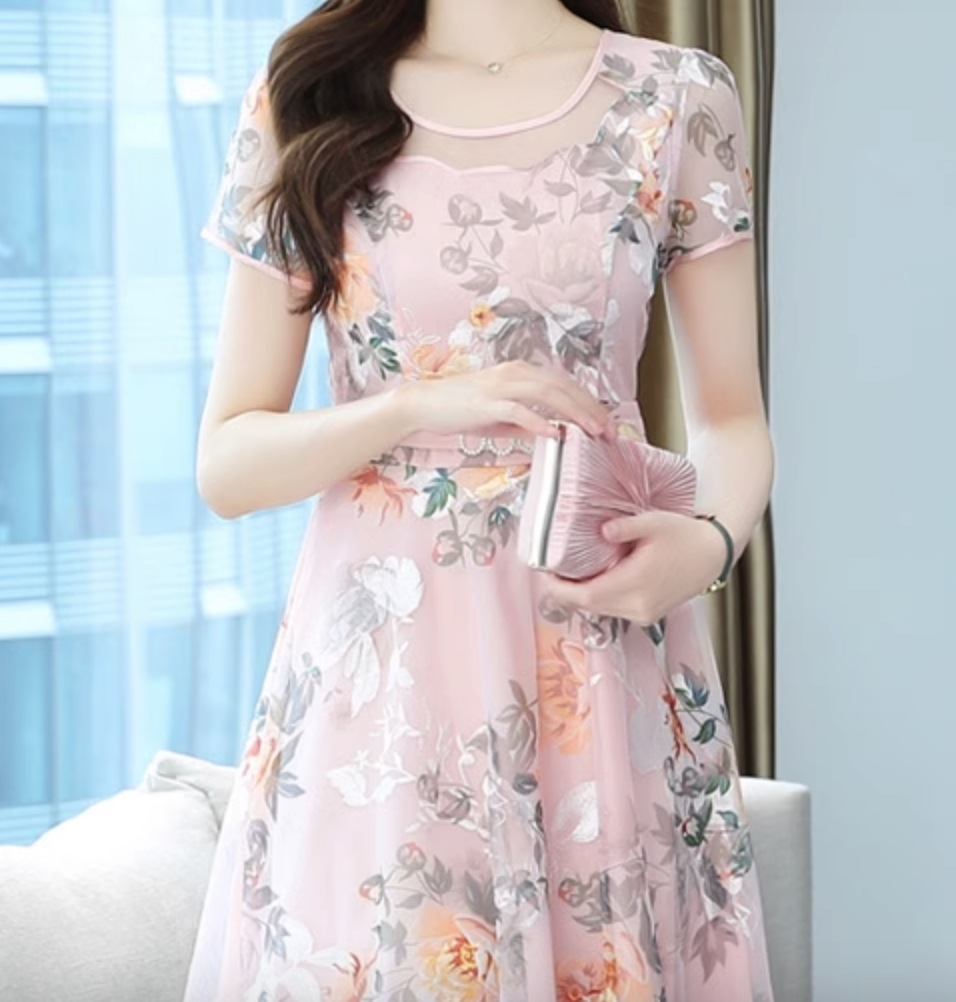 ワンピース フレアワンピース ショート丈 かわいい 大人可愛い きれいめ シンプル カジュアル 大人 上品 おしゃれ お洒落 大人女子 こなれ感 個性的 主役級 存在感 美容師