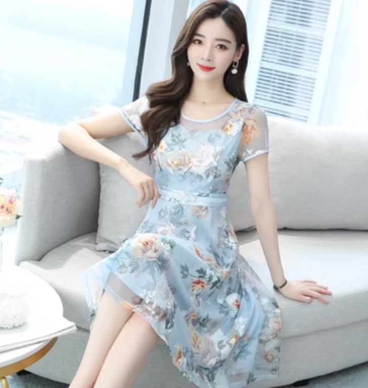 ワンピース フレアワンピース ショート丈 かわいい 大人可愛い きれいめ シンプル カジュアル 大人 上品 おしゃれ お洒落 大人女子 こなれ感 個性的 主役級 存在感 美容師