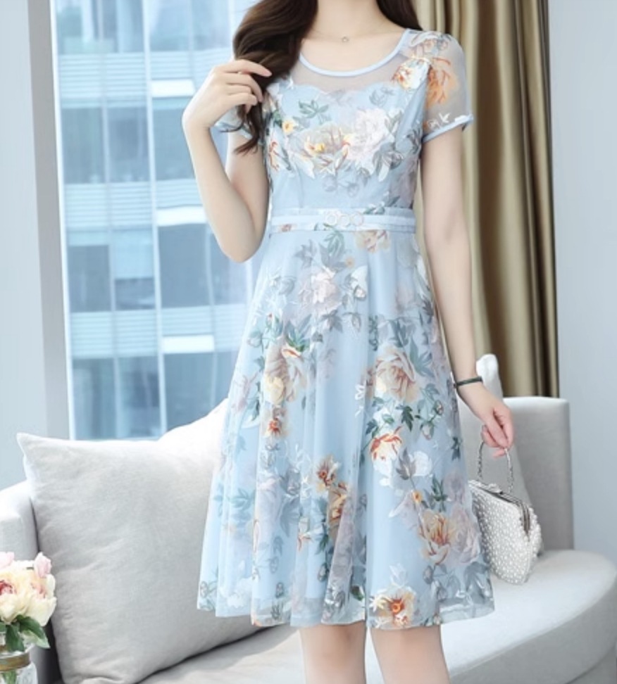 ワンピース フレアワンピース ショート丈 かわいい 大人可愛い きれいめ シンプル カジュアル 大人 上品 おしゃれ お洒落 大人女子 こなれ感 個性的 主役級 存在感 美容師