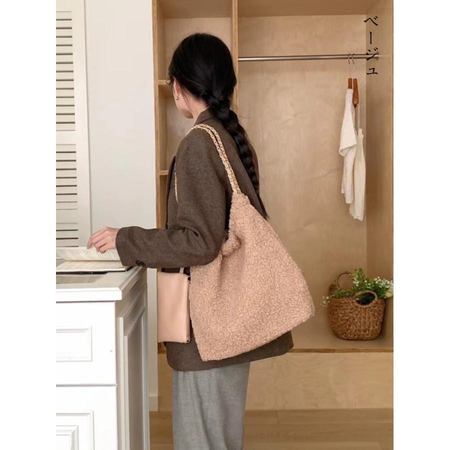 【韓国ins大人気】チェーン ショルダー ボア バッグ 大きめ 大容量 シンプル 韓国ファッション【akb409-009】【予約販売:15-20日】宅込 【韓国ins大人気】チェーン ショルダー ボア バッグ 大きめ 大容量 シンプル 韓国ファッション【akb409-009】【予約販売:15-20日】宅込