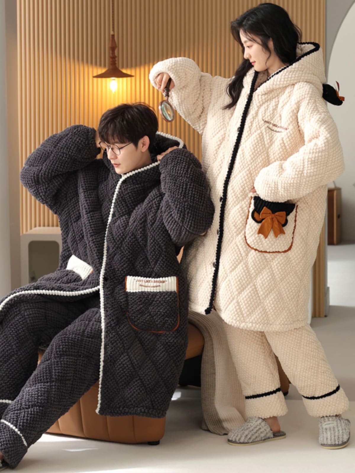 コットンコーラルフリースのカップルのパジャマの女性の秋モデルの男性のローブの3層はツーピーススーツの外に着用することができます