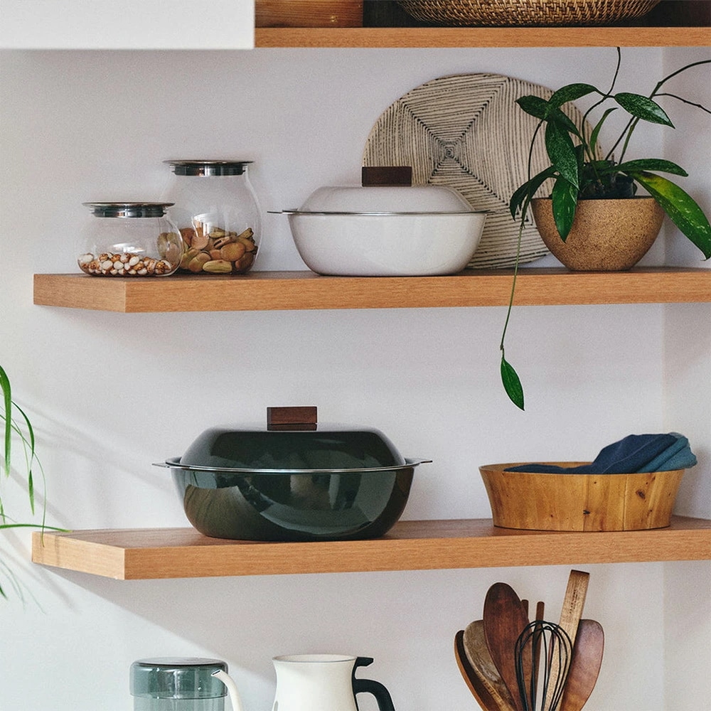 KINTO(キントー) KAKOMI 琺瑯鍋 1L 1~2人前 ホワイト ブラック IH 直火 寄せ鍋 鍋 琺瑯 スープ 煮込み 炊き込み KINTO(キントー) KAKOMI 琺瑯鍋 1L 1~2人前 ホワイト ブラック IH 直火 寄せ鍋 鍋 琺瑯 スープ 煮込み 炊き込み