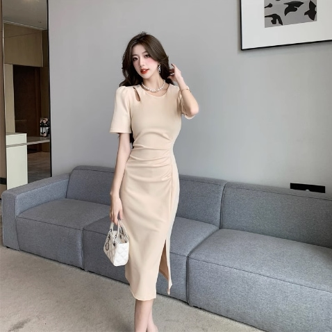 ワンピース 膝丈 ひざ丈 膝下 ミモレ ミモレ丈 袖あり 半袖 パフスリーブ Uネック ラウンドネック スリム タイト 細身 ストレート スリット サイドスリット きれいめ シンプル 大人 上品