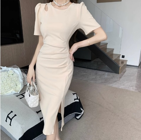 ワンピース 膝丈 ひざ丈 膝下 ミモレ ミモレ丈 袖あり 半袖 パフスリーブ Uネック ラウンドネック スリム タイト 細身 ストレート スリット サイドスリット きれいめ シンプル 大人 上品