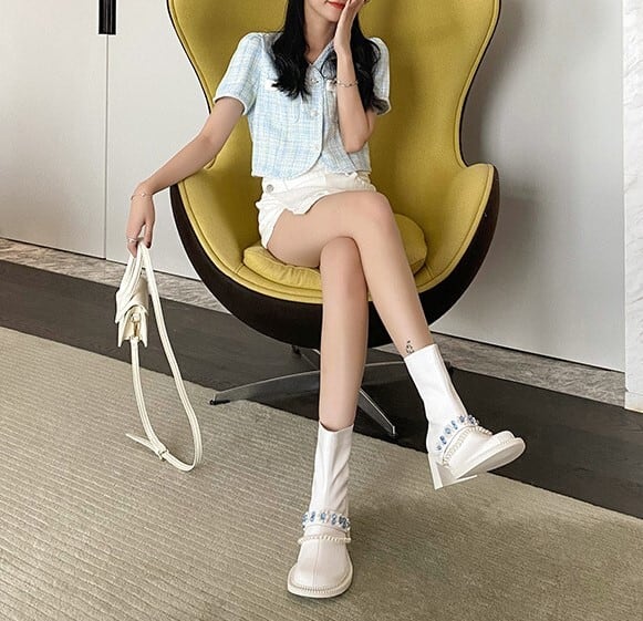 おしゃれ お洒落 人気 安い お得 レディース ショートブーツ 6cmヒール チャンキーヒール 太ヒール バックジップ 牛革 ビジュー 歩きやすい きれいめ 韓国 カジュアル 可愛い おしゃれ お洒落 人気 安い お得 レディース ショートブーツ 6cmヒール チャンキーヒール 太ヒール バックジップ 牛革 ビジュー 歩きやすい きれいめ 韓国 カジュアル 可愛い