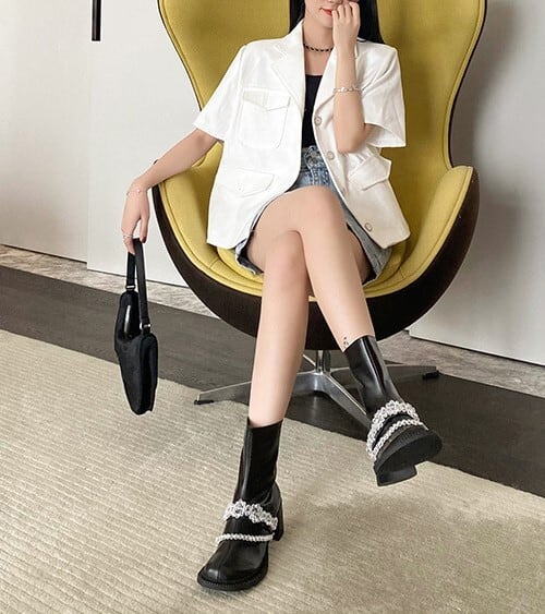 おしゃれ お洒落 人気 安い お得 レディース ショートブーツ 6cmヒール チャンキーヒール 太ヒール バックジップ 牛革 ビジュー 歩きやすい きれいめ 韓国 カジュアル 可愛い おしゃれ お洒落 人気 安い お得 レディース ショートブーツ 6cmヒール チャンキーヒール 太ヒール バックジップ 牛革 ビジュー 歩きやすい きれいめ 韓国 カジュアル 可愛い