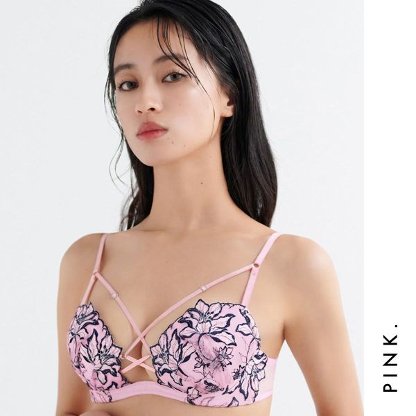 ラヴィジュール RAVIJOUR ホログラフィ ホットリフト ブラジャー DE 盛り 谷間 バストア